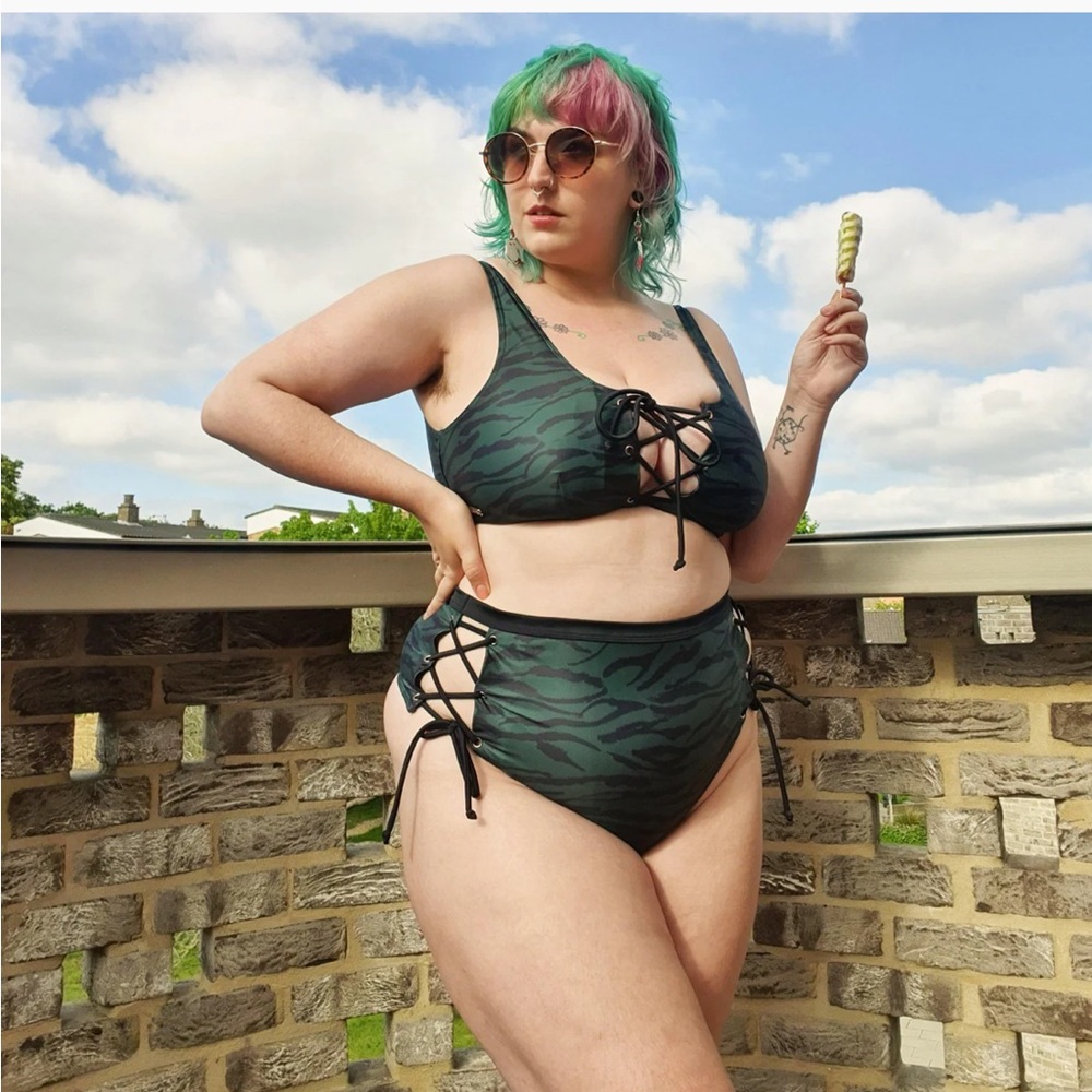 Bikini bottoms